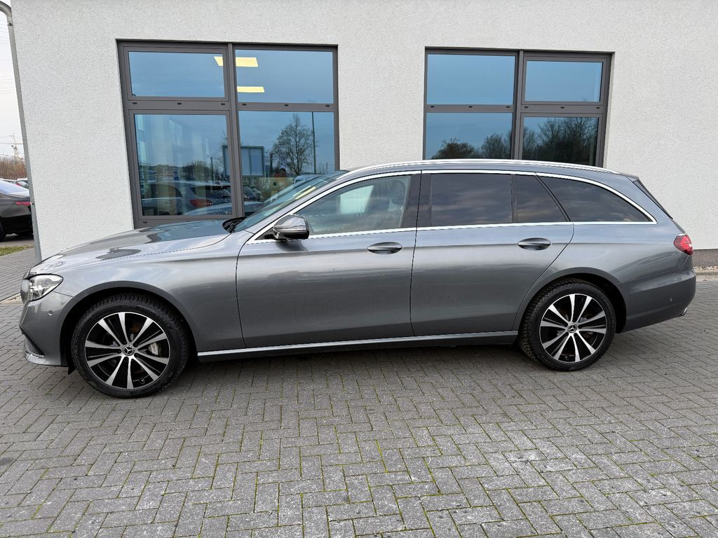 Mercedes-Benz E 300 2022