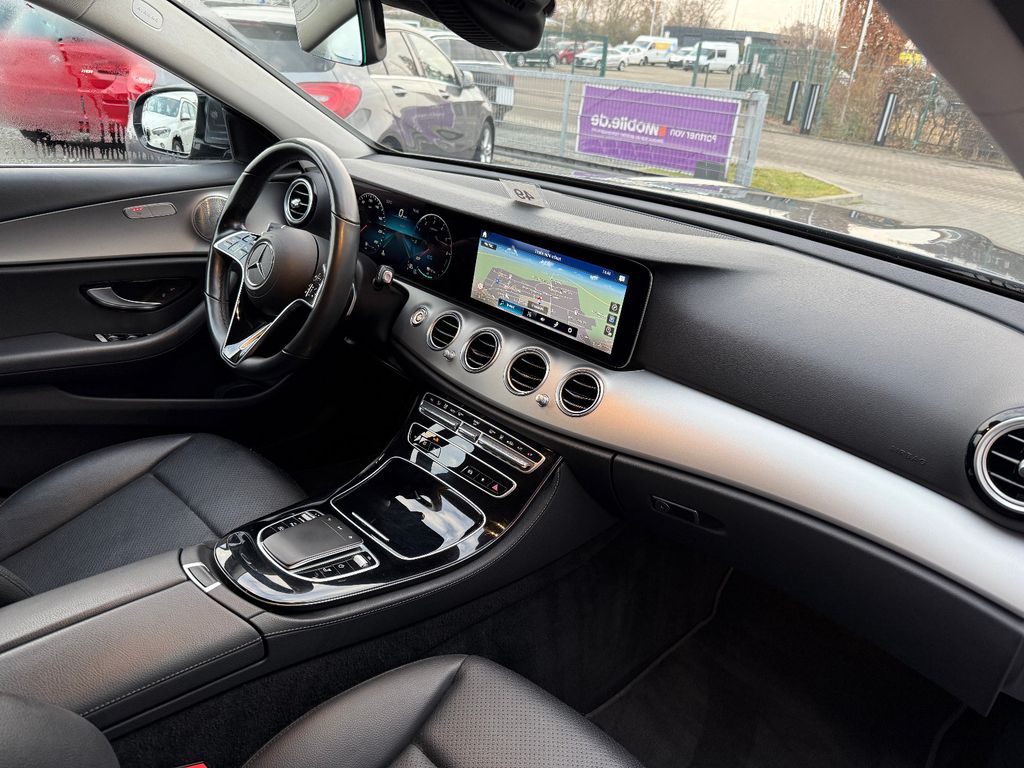 Mercedes-Benz E 300 2022