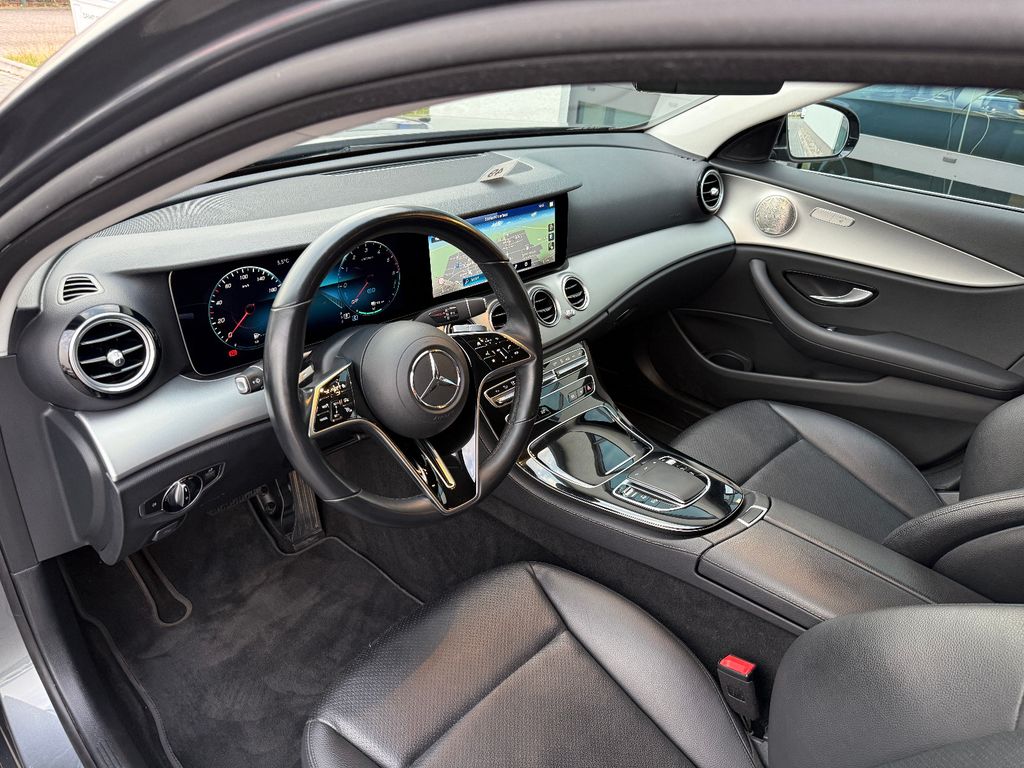 Mercedes-Benz E 300 2022