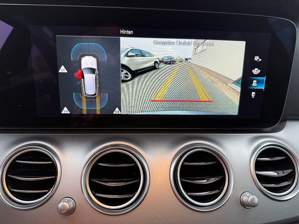 Mercedes-Benz E 300 2022