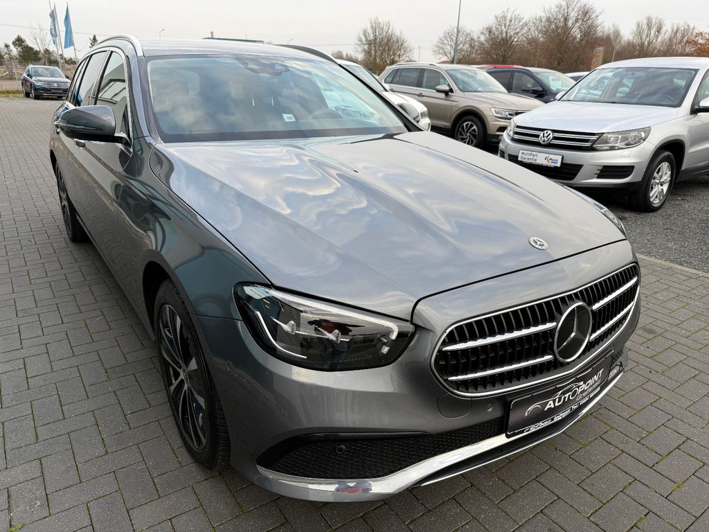 Mercedes-Benz E 300 2022