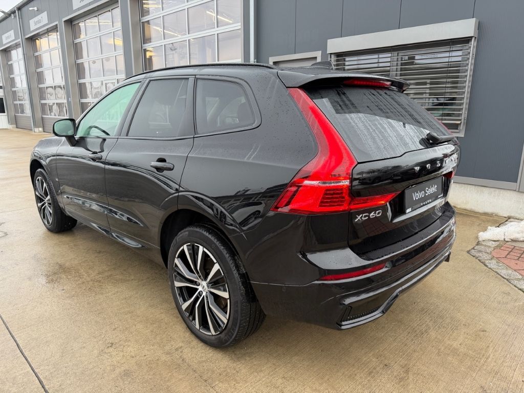 Volvo XC60 2022