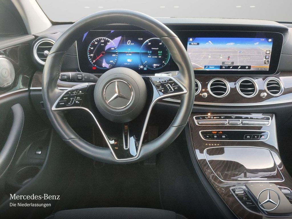 Mercedes-Benz E 300 2022