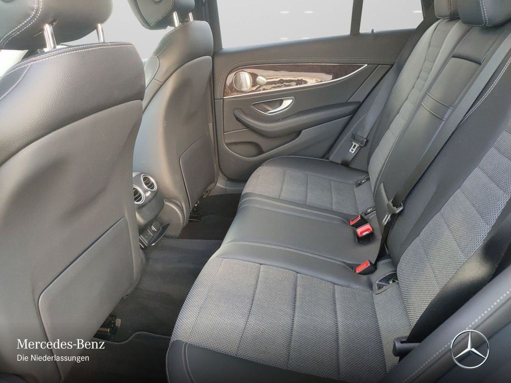 Mercedes-Benz E 300 2022