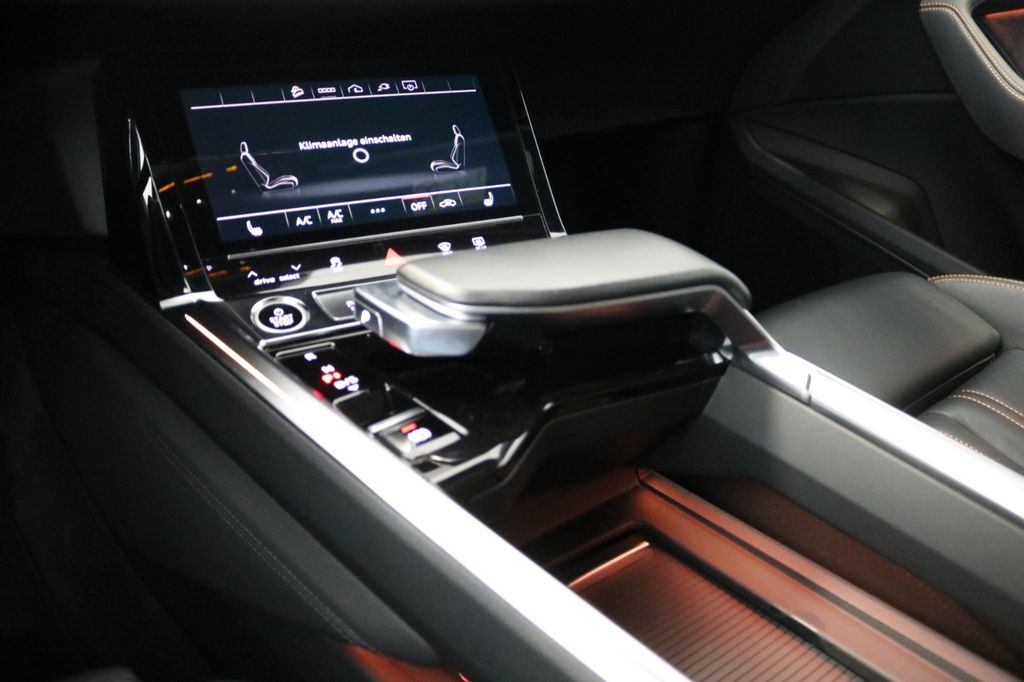 Audi e-tron 2022