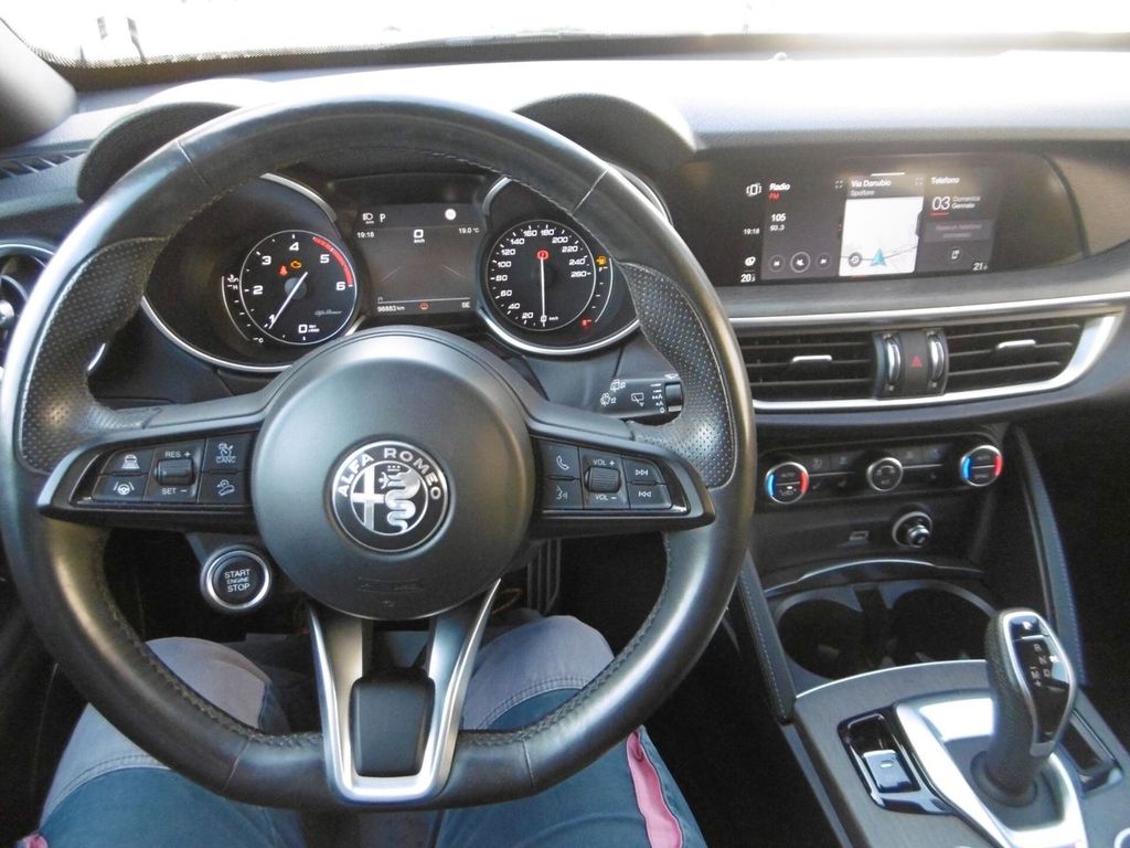 Alfa Romeo Stelvio 2022