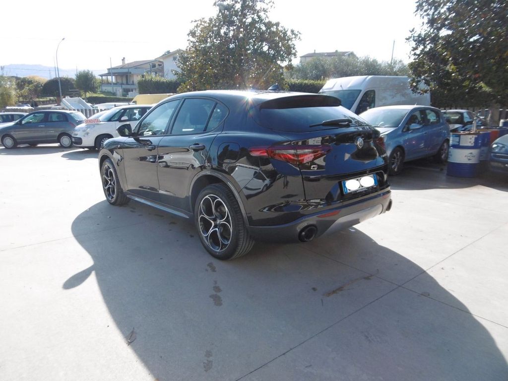 Alfa Romeo Stelvio 2022