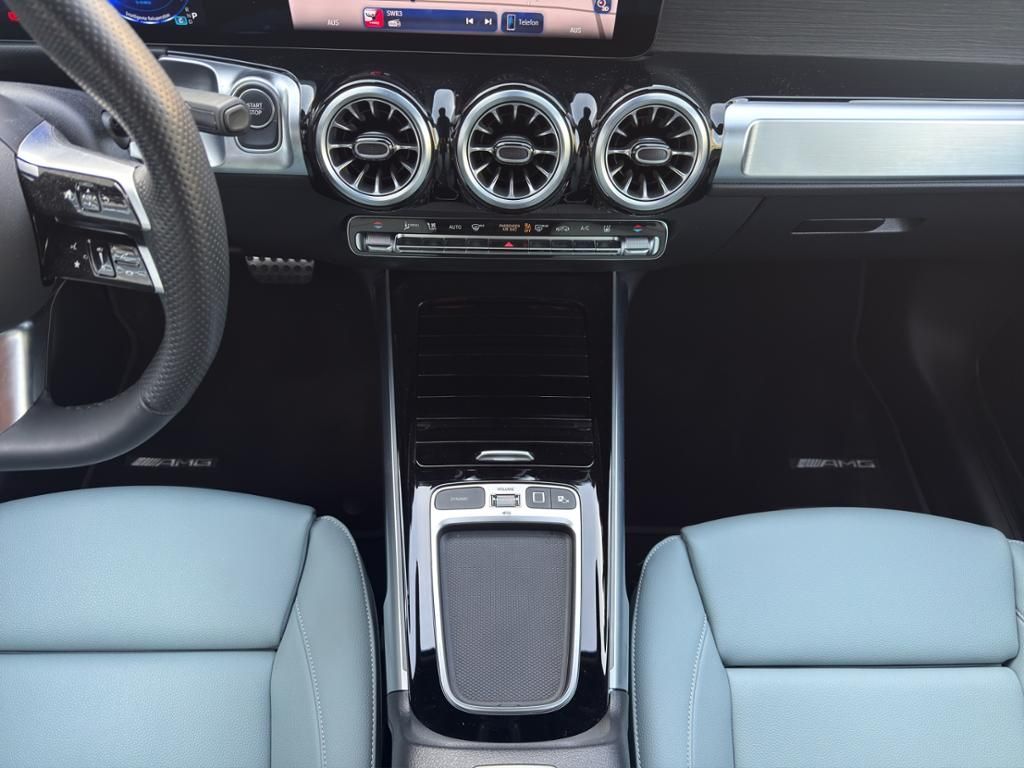 Mercedes-Benz EQB 2024