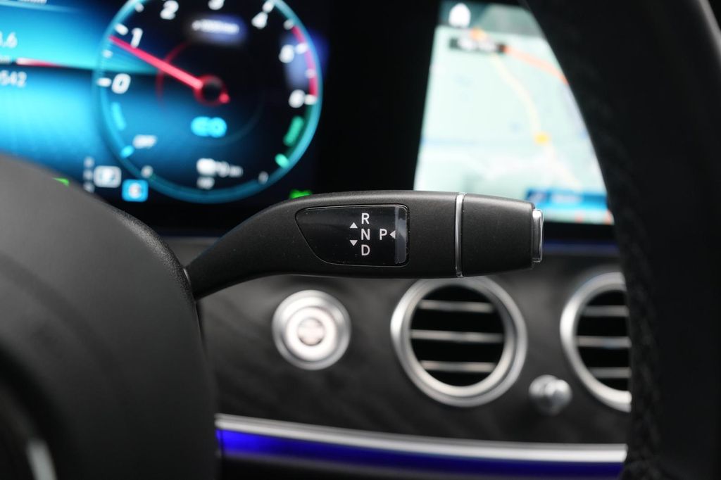 Mercedes-Benz E 300 2021