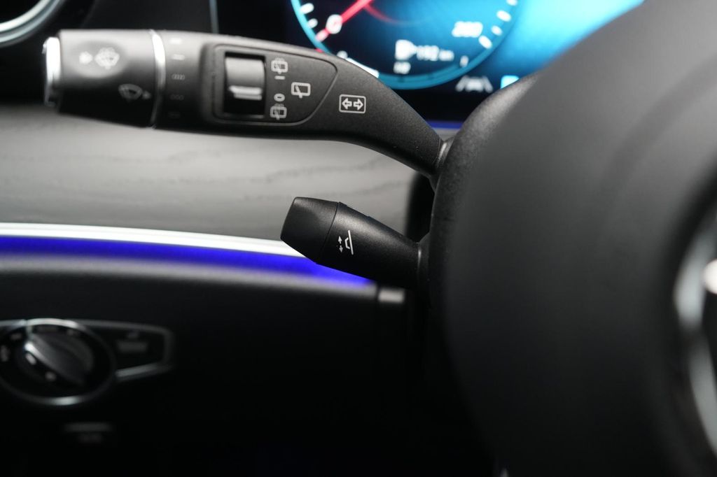 Mercedes-Benz E 300 2021