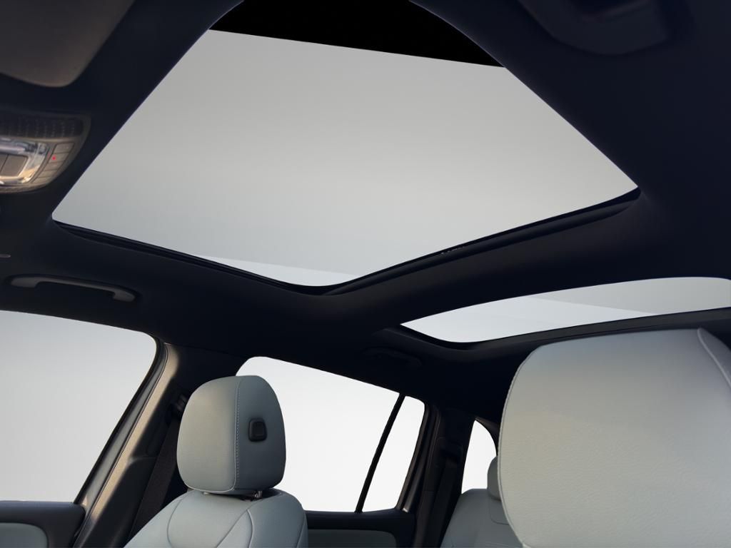 Mercedes-Benz EQB 2024