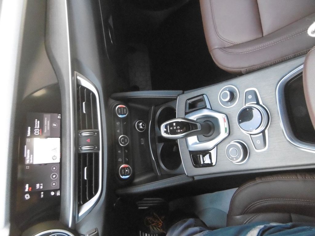 Alfa Romeo Stelvio 2022