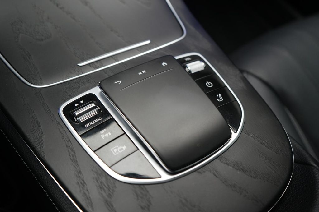 Mercedes-Benz E 300 2021