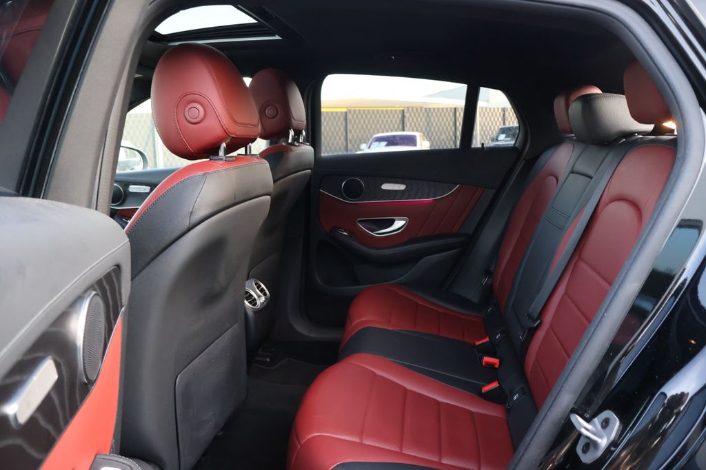 Mercedes-Benz GLC 300 2021