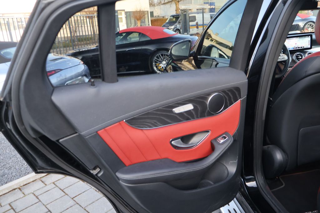 Mercedes-Benz GLC 300 2021