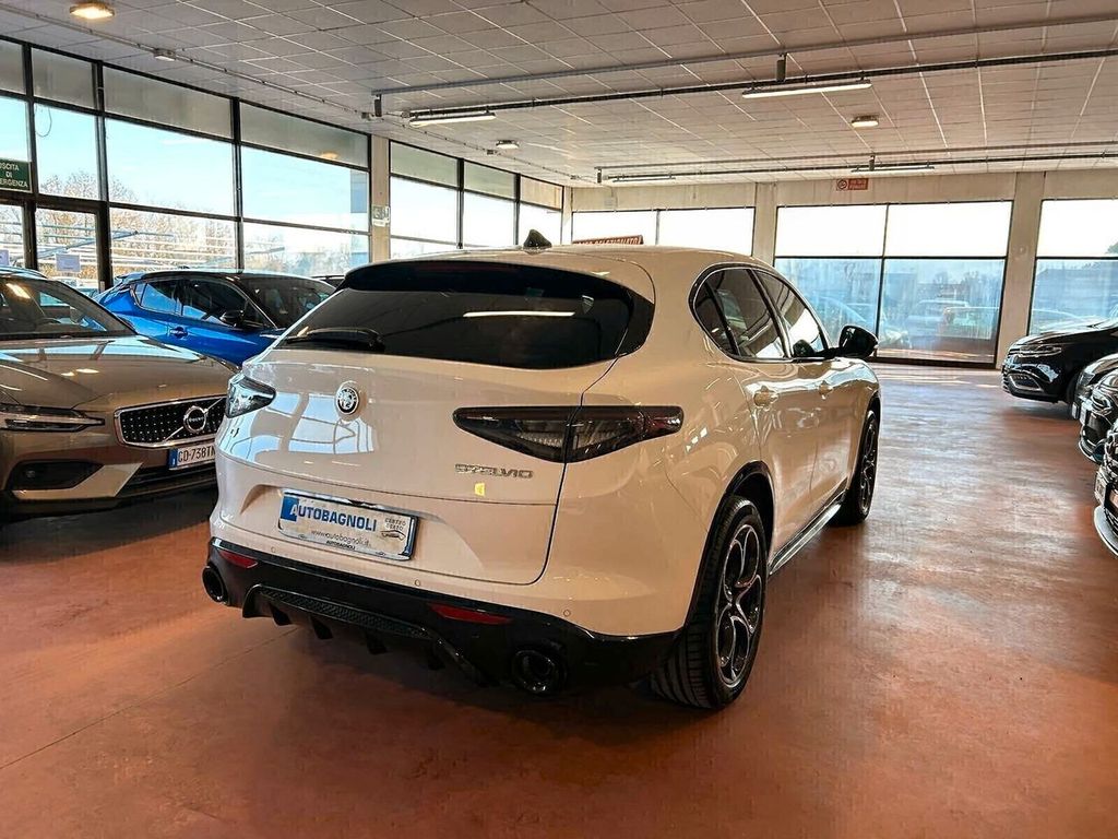 Alfa Romeo Stelvio 2024