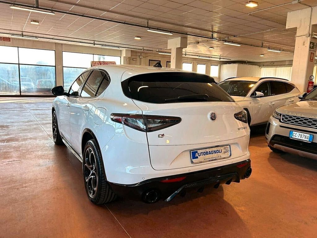 Alfa Romeo Stelvio 2024