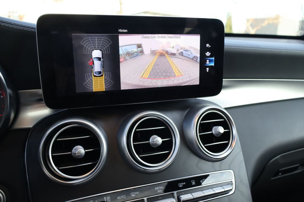 Mercedes-Benz GLC 300 2021