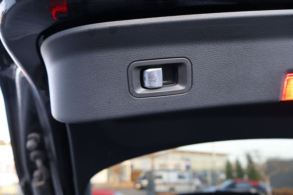 Mercedes-Benz GLC 300 2021