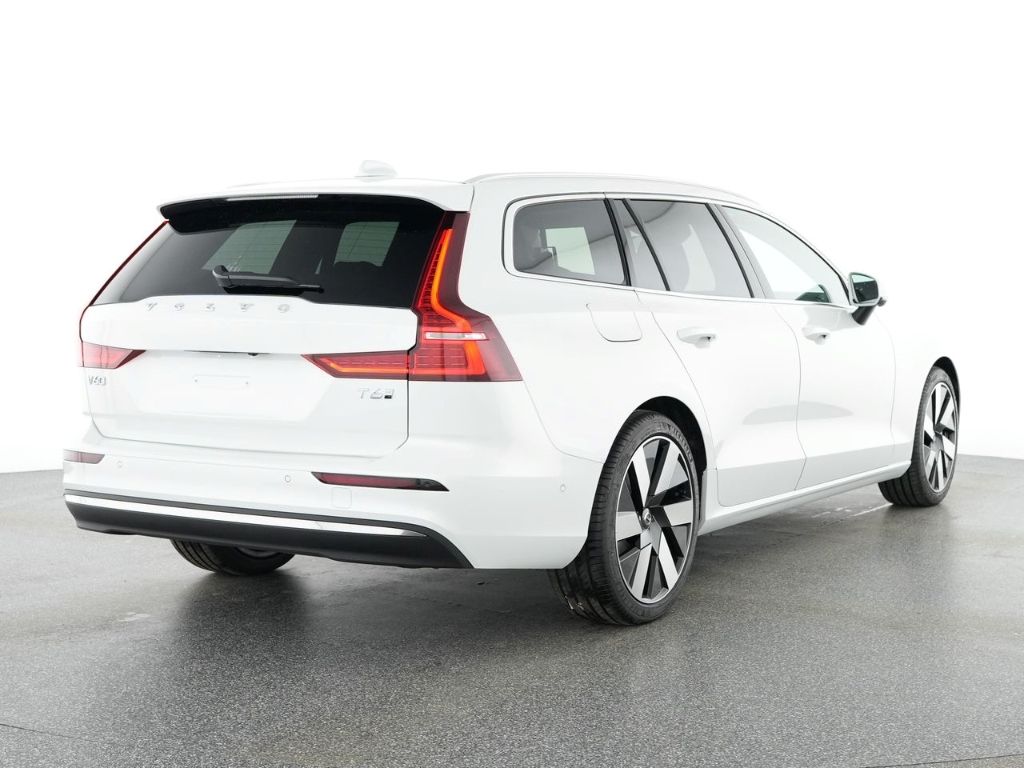 Volvo V60 2025