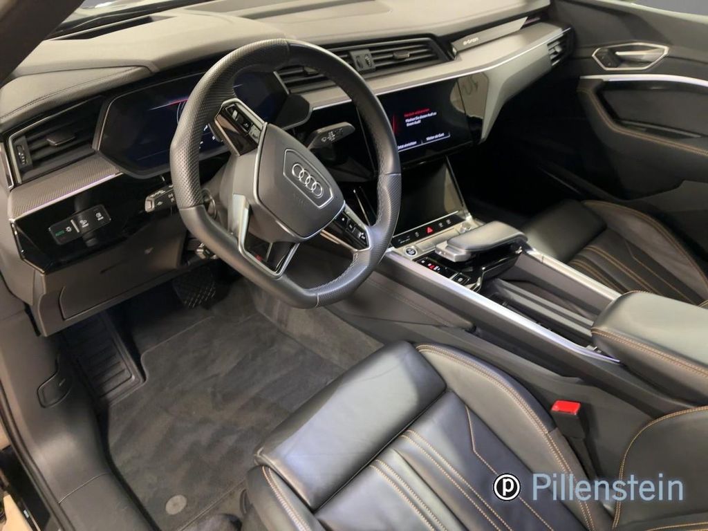 Audi e-tron 2022