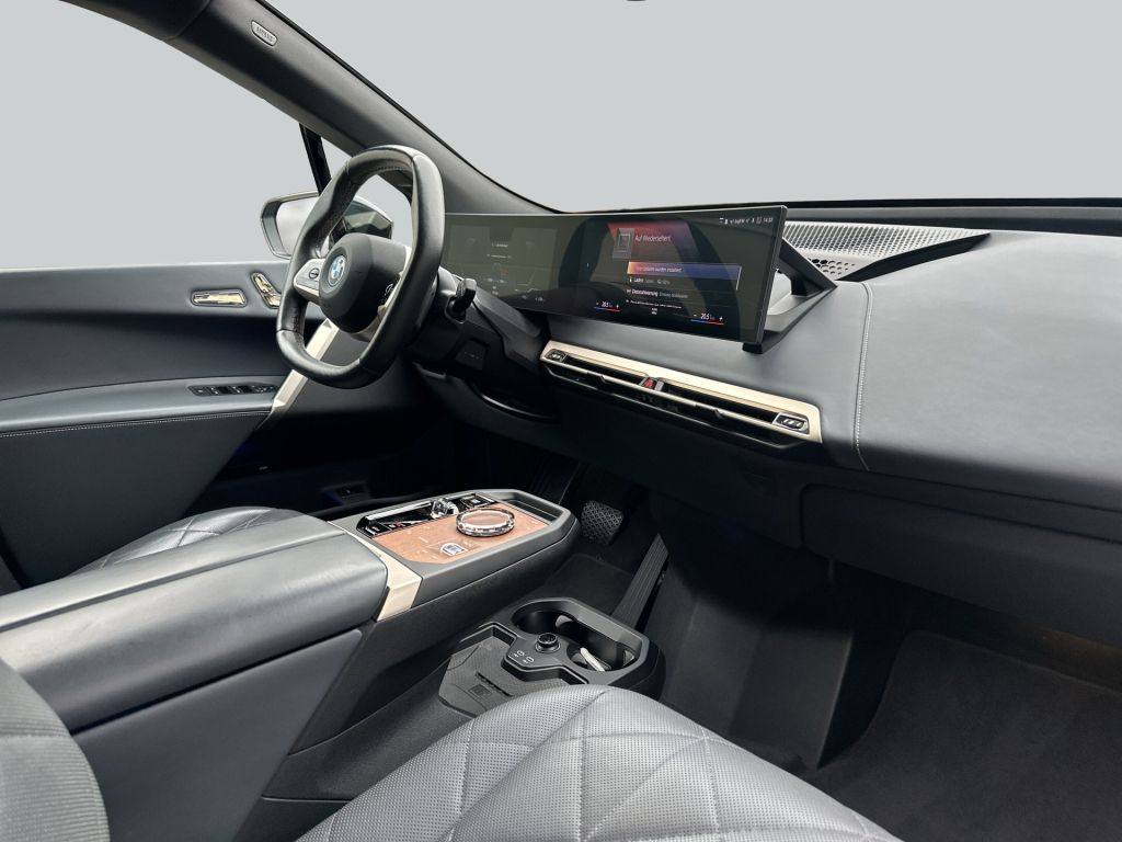 BMW iX 2022