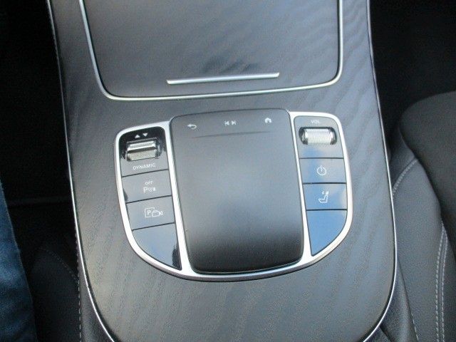 Mercedes-Benz E 300 2022