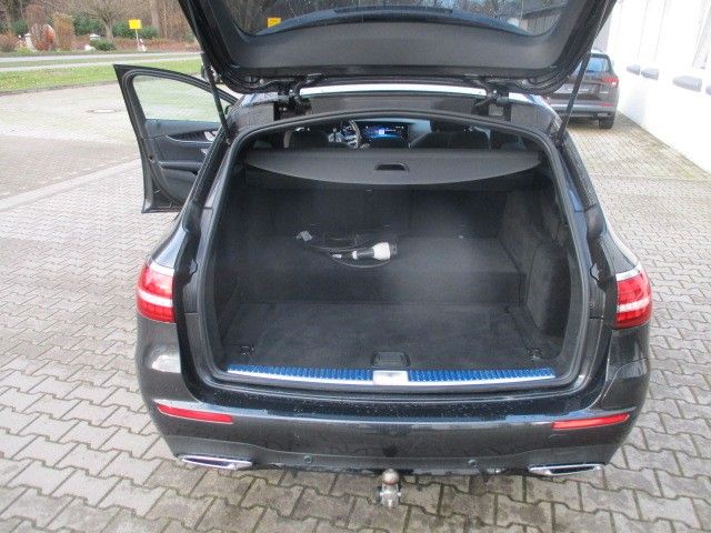 Mercedes-Benz E 300 2022