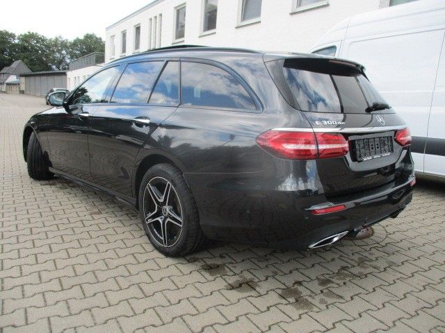 Mercedes-Benz E 300 2022