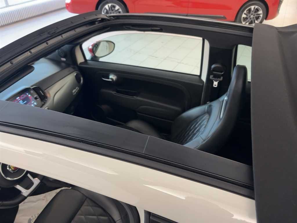 Abarth 500C 2022