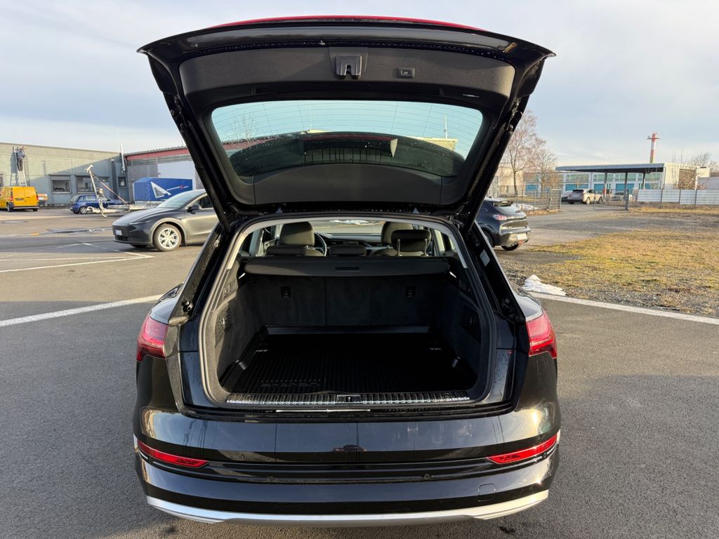 Audi e-tron 2021