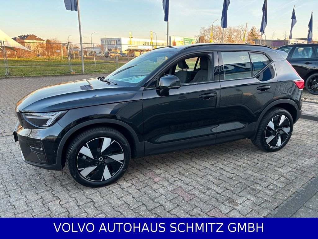 Volvo EX40 2025