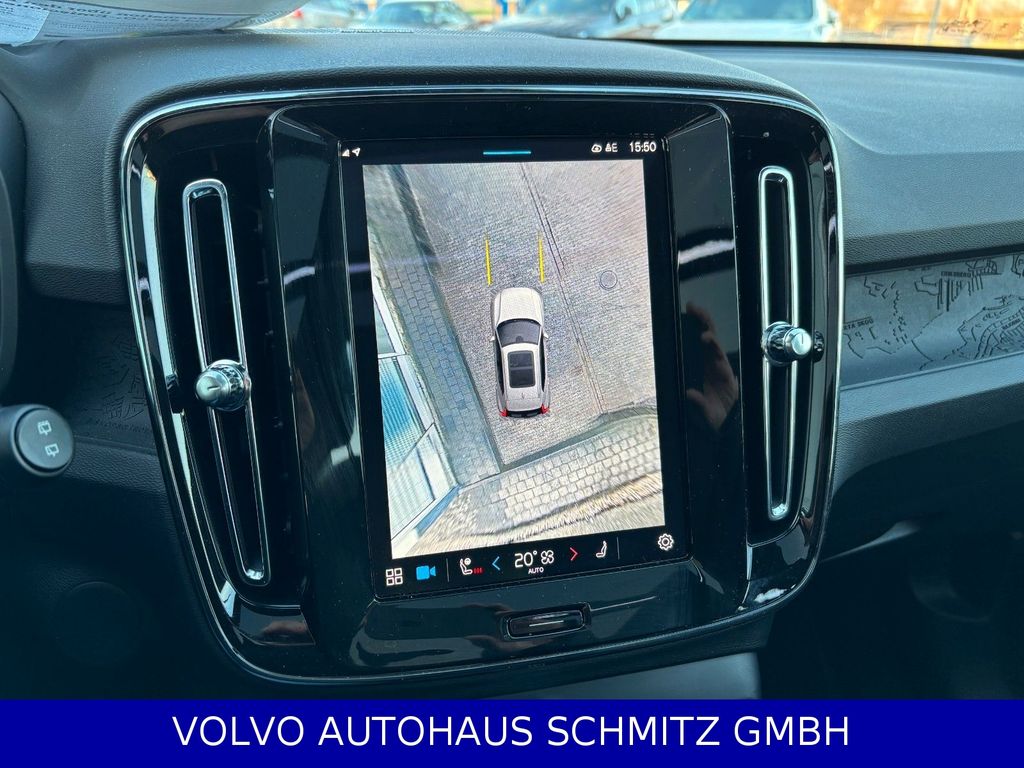 Volvo EX40 2025