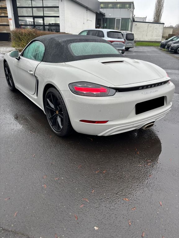 Porsche Boxster 2023