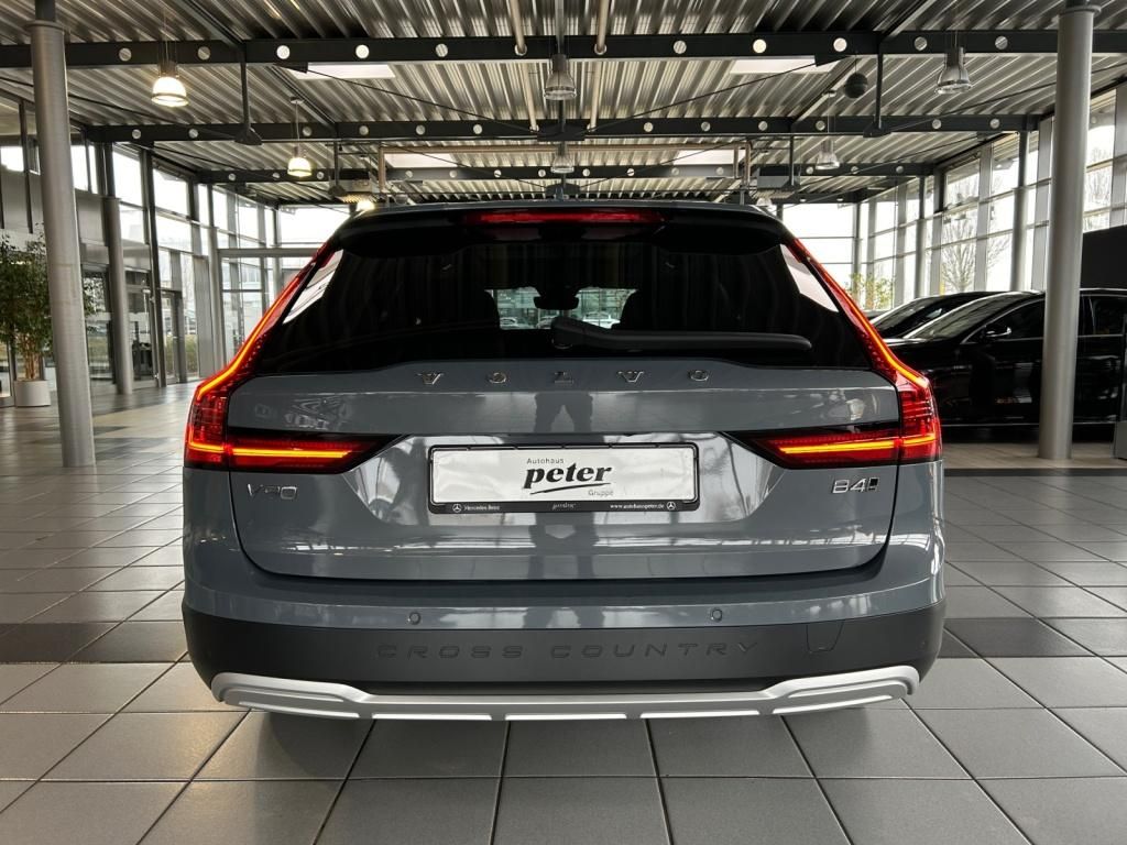 Volvo V90 Cross Country 2021