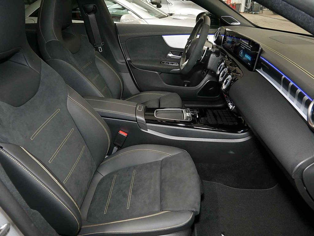 Mercedes-Benz CLA 45 AMG 2026