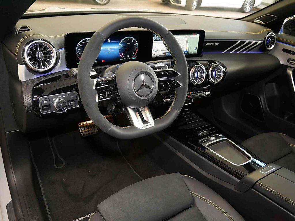 Mercedes-Benz CLA 45 AMG 2026