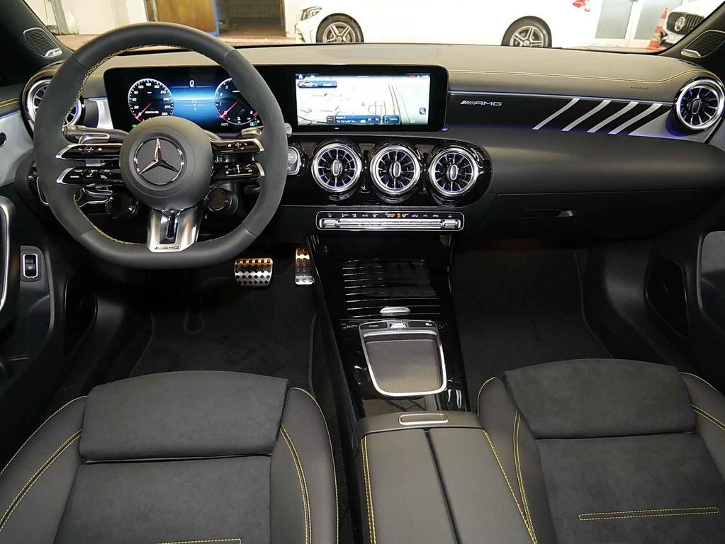 Mercedes-Benz CLA 45 AMG 2026