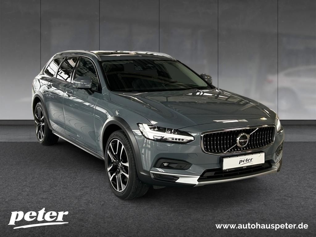 Volvo V90 Cross Country 2021