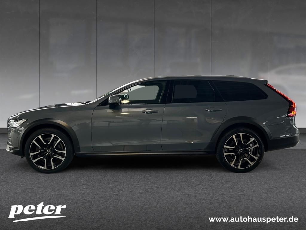 Volvo V90 Cross Country 2021