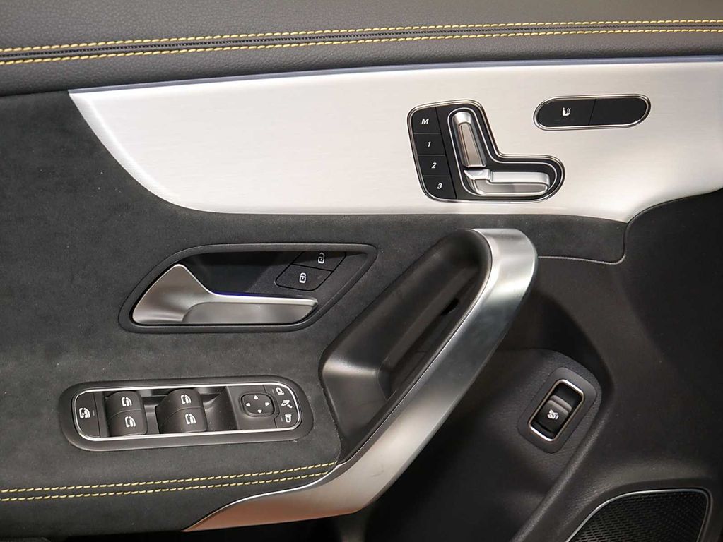 Mercedes-Benz CLA 45 AMG 2026