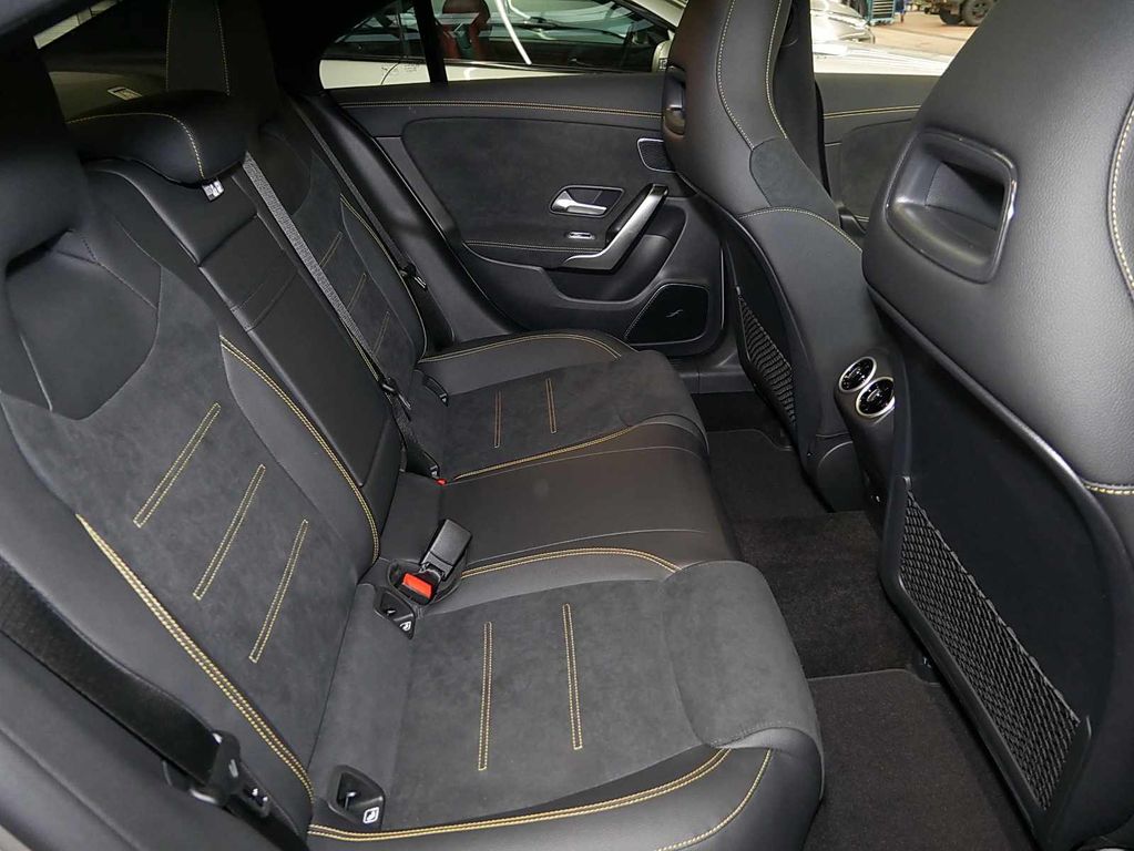 Mercedes-Benz CLA 45 AMG 2026