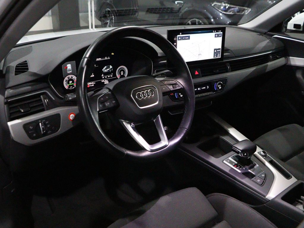 Audi A4 2023