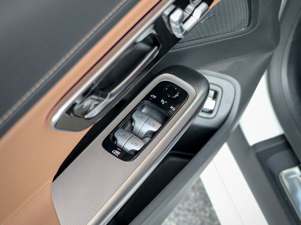 Mercedes-Benz CLE 200 2025