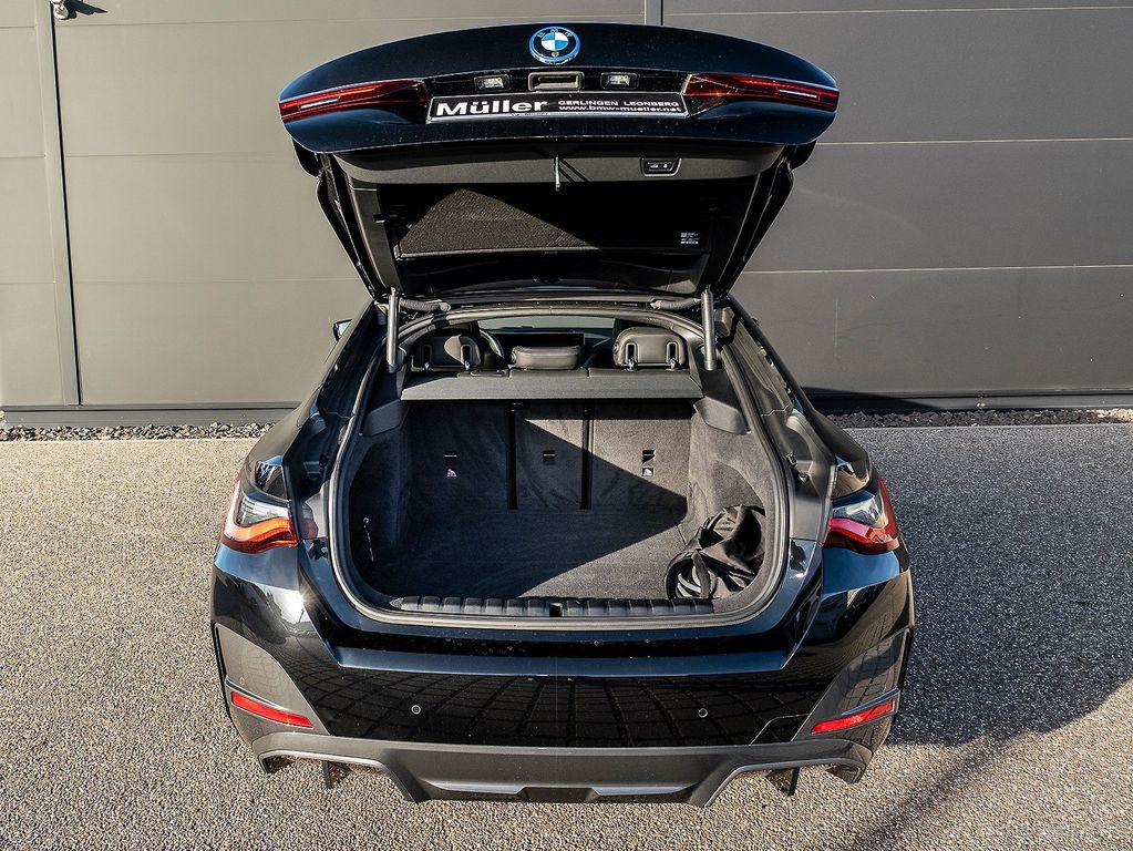 BMW i4 2023