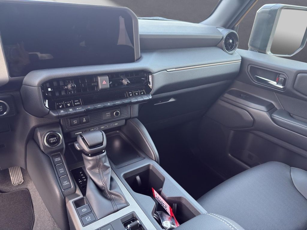 Toyota Land Cruiser 2025