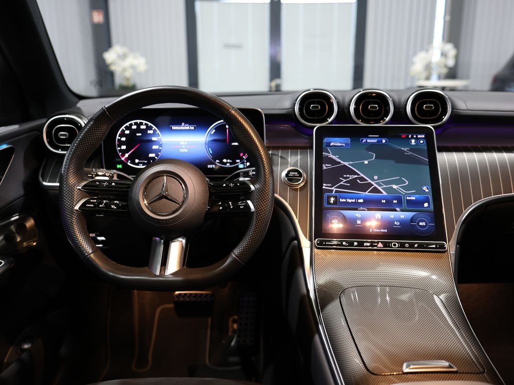 Mercedes-Benz GLC 300 2023