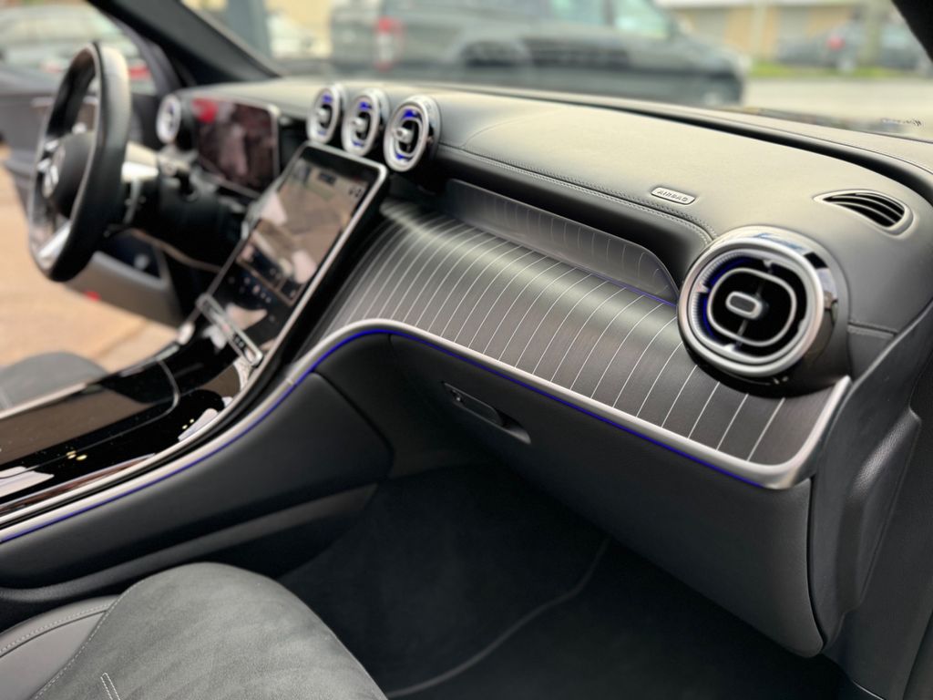 Mercedes-Benz GLC 300 2024