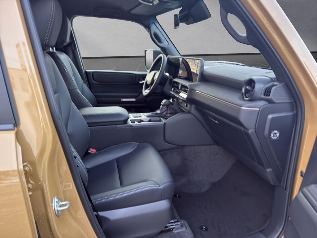 Toyota Land Cruiser 2025