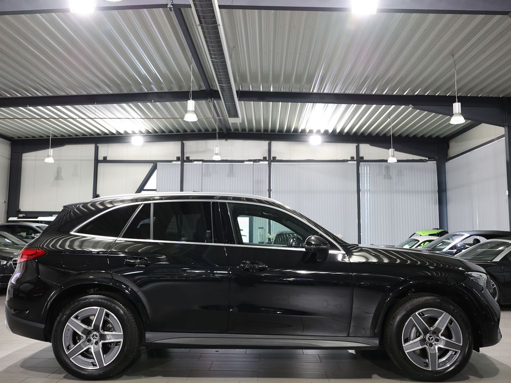 Mercedes-Benz GLC 300 2023